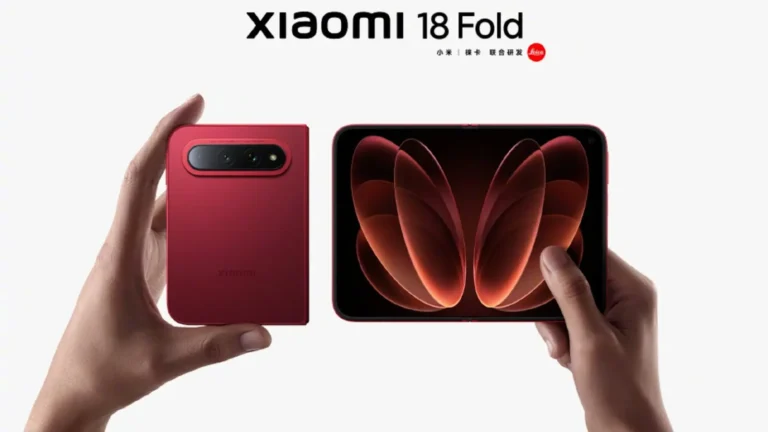 Xiaomi 18 Fold rojo mostrado cerrado y abierto en una imagen oficial